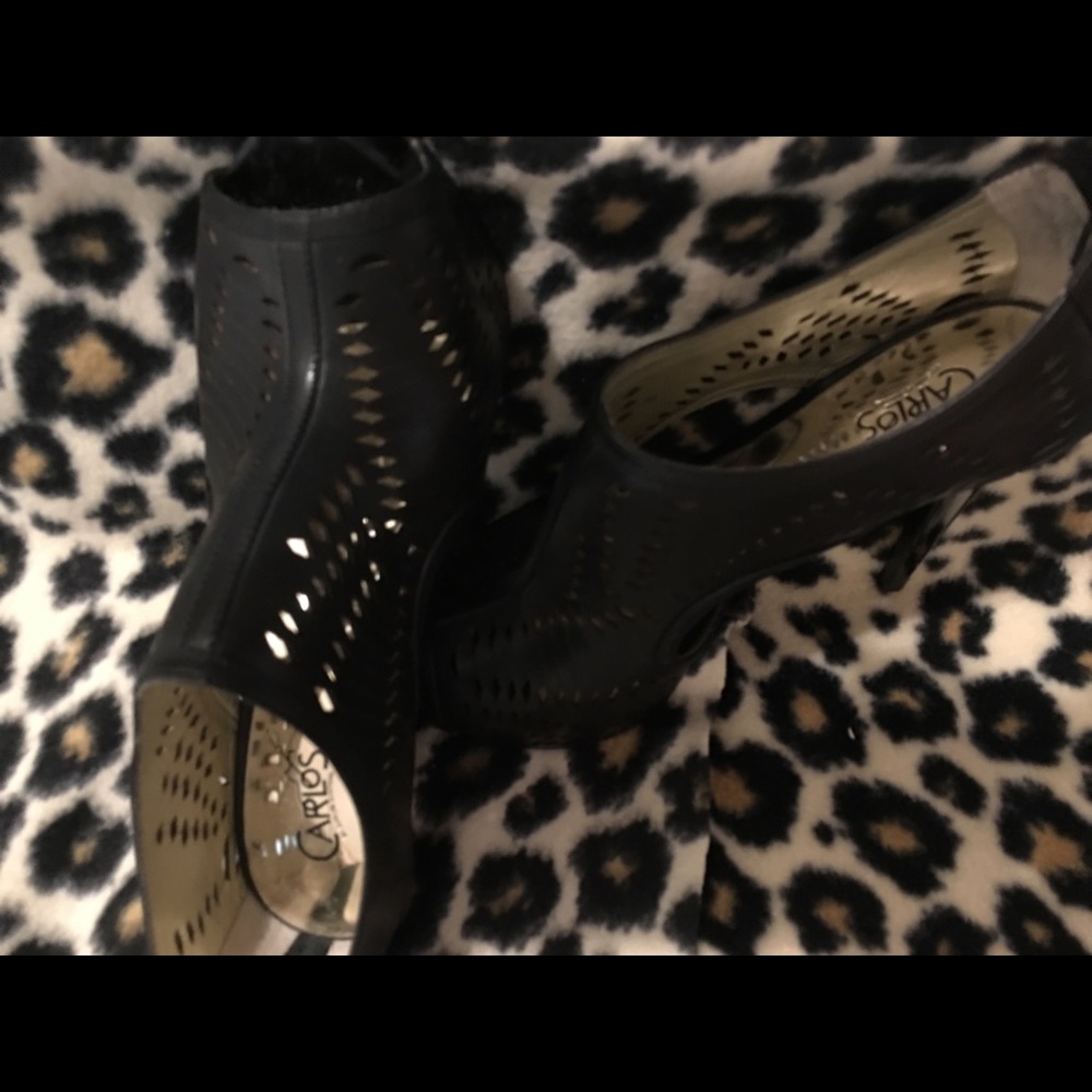 Peep toe zipper back heel